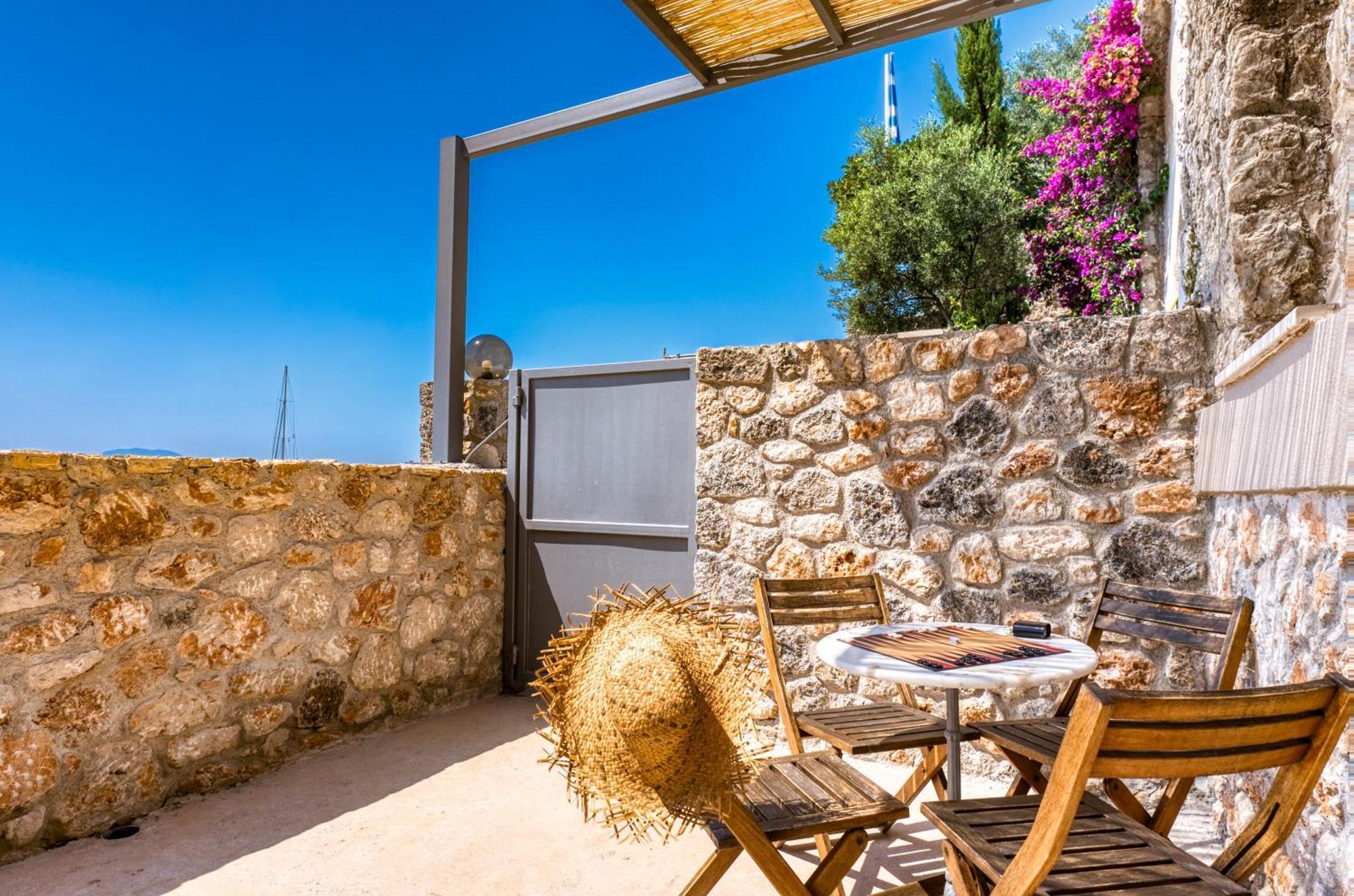 Glyfa Beach Villas Барбати Экстерьер фото