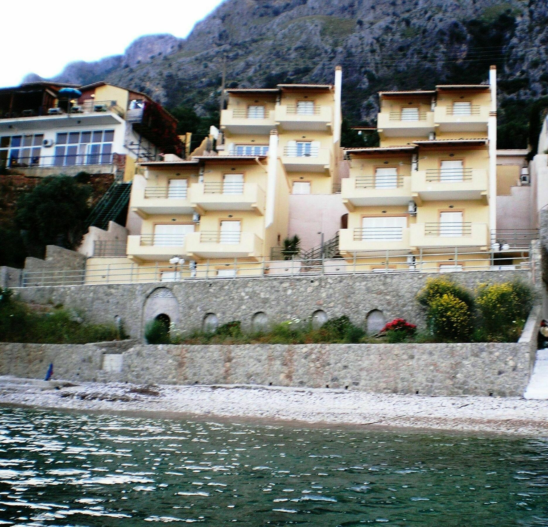 Glyfa Beach Villas Барбати Экстерьер фото